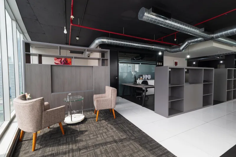 ALQUILER DE OFICINA EN CALLE 50