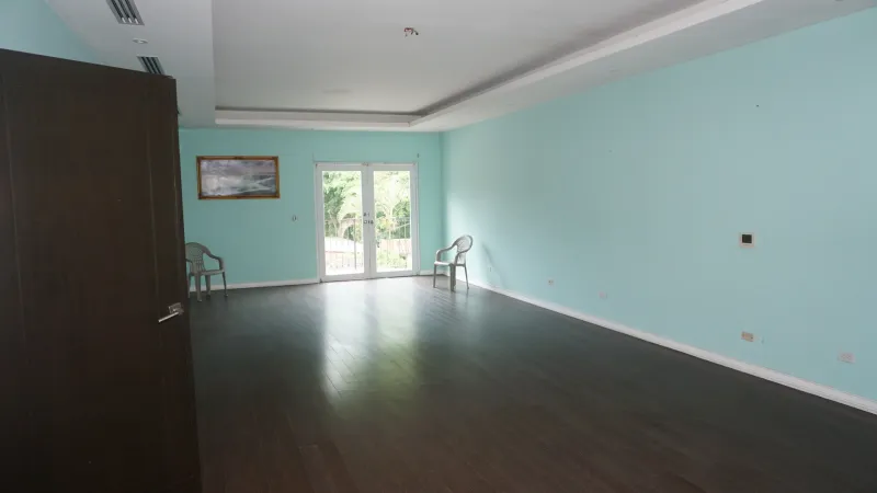 SE VENDEN 2 CASAS EN LAS CUMBRES