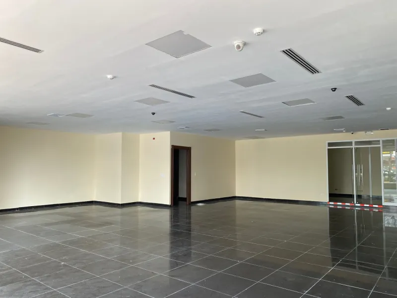 ALQUILER DE LOCAL COMERCIAL EN CAMINO DE CRUCES