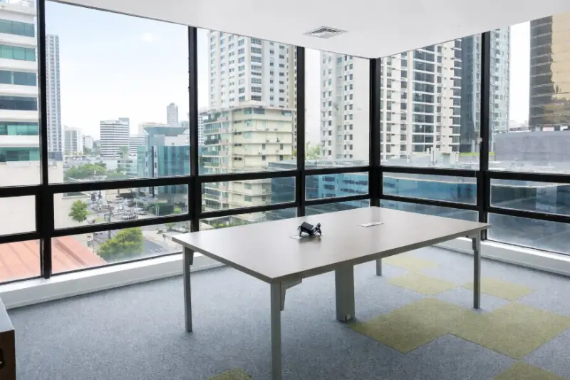 ALQUILER DE OFICINA EN AVE. SAMUEL LEWIS, OBARRIO