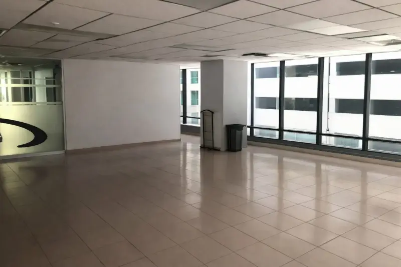 ALQUILER DE OFICINA EN BELLA VISTA