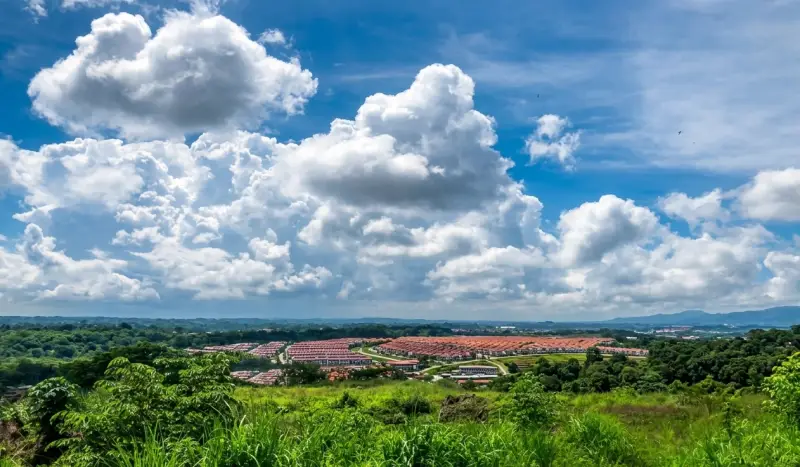 VENTA DE TERRENO RESIDENCIAL EN HACIENDA COUNTRY CLUB - CERRO AZUL