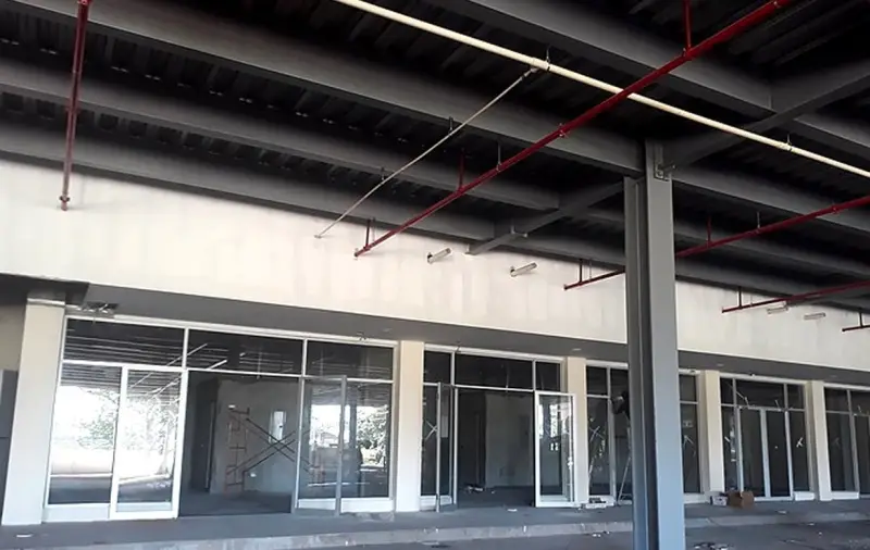 ALQUILER DE LOCALES EN PLAZA COMERCIAL EN VILLALOBOS