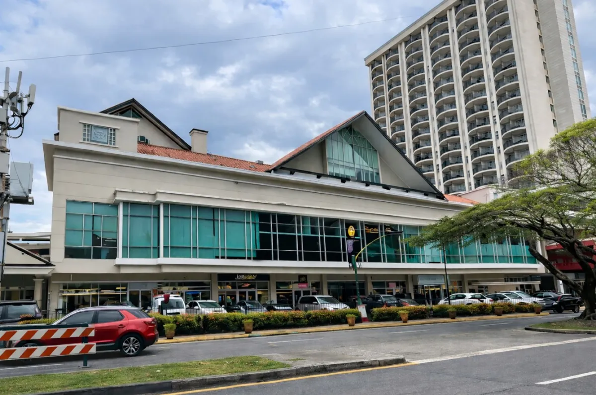 VENTA DE OFICINA EN EL DORADO