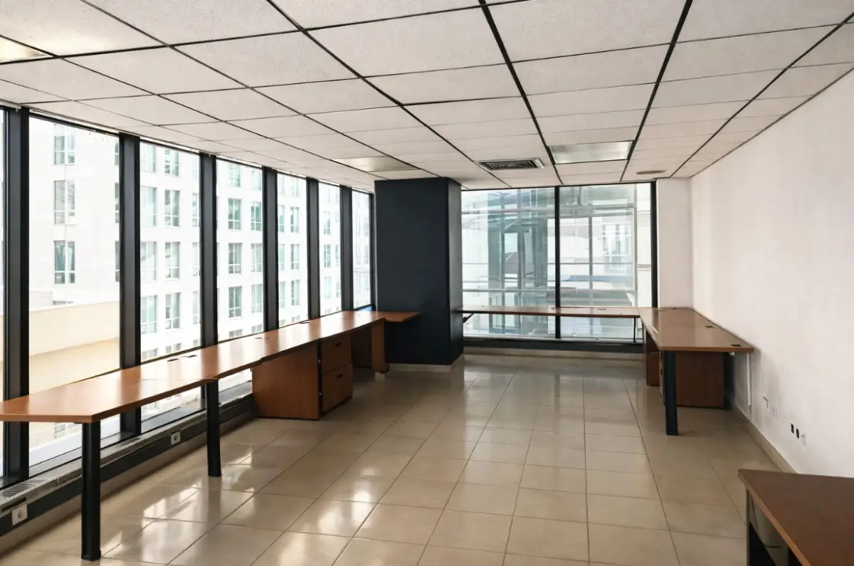 ALQUILER DE OFICINA EN BELLA VISTA