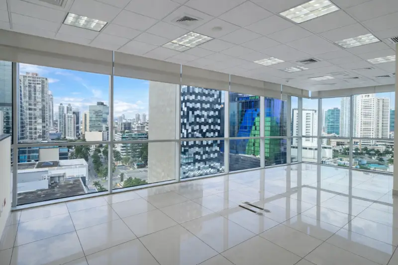 VENTA Y/O ALQUILER DE OFICINA EN COSTA DEL ESTE