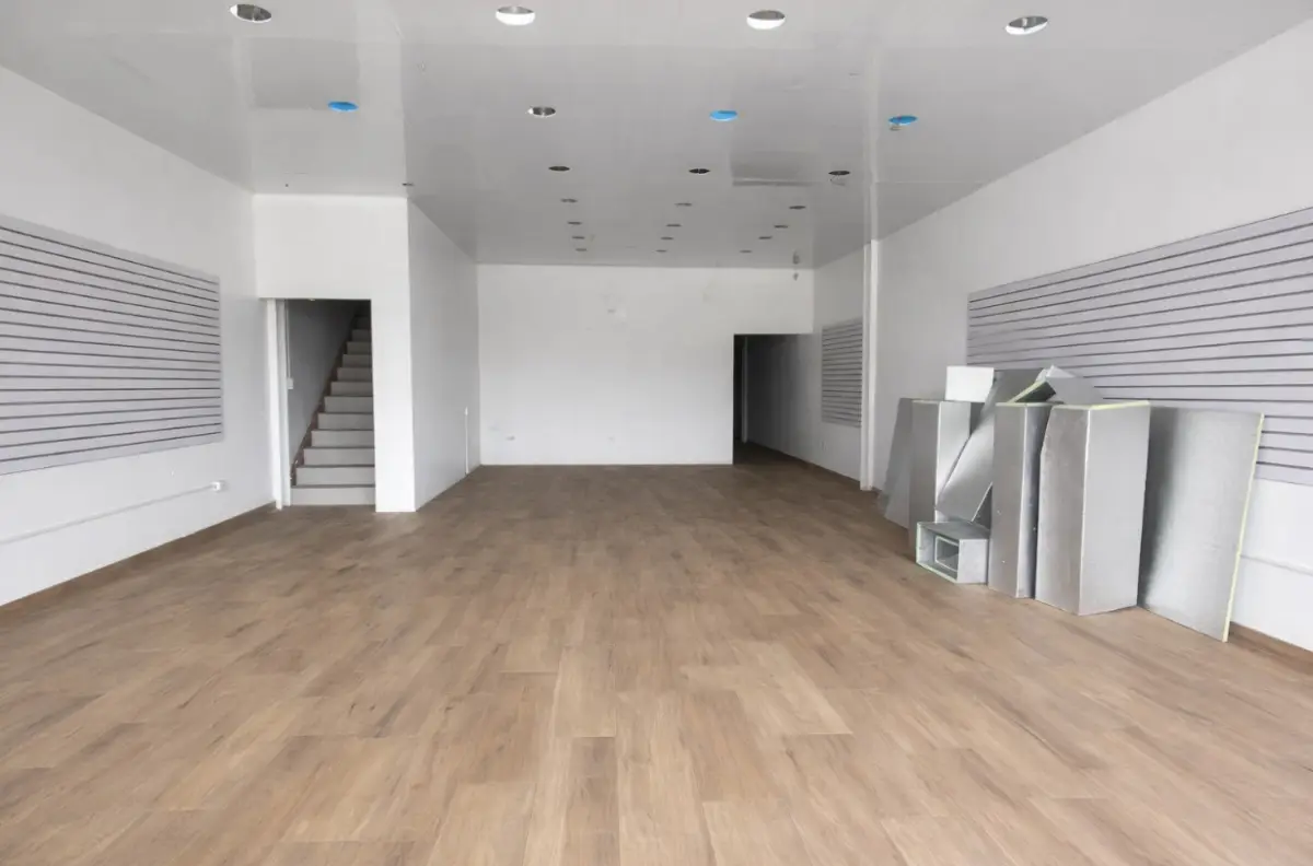 ALQUILER DE LOCAL EN TUMBA MUERTO