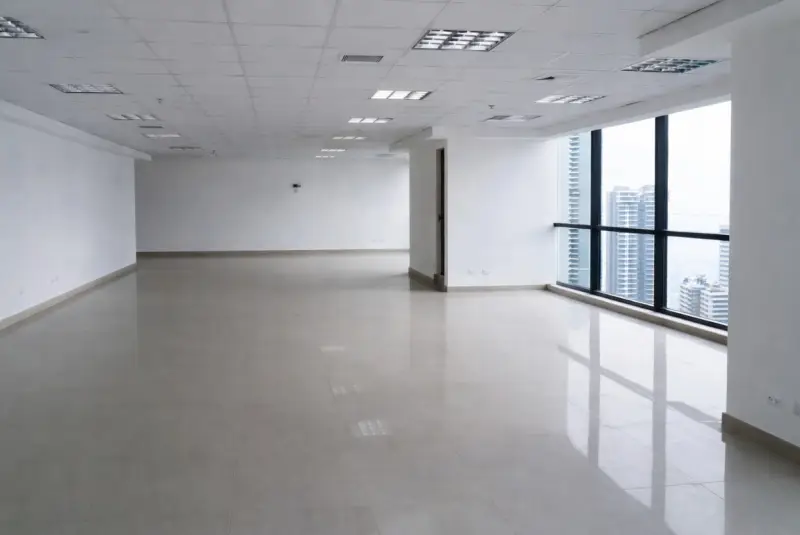 ALQUILER DE OFICINA EN CALLE 50