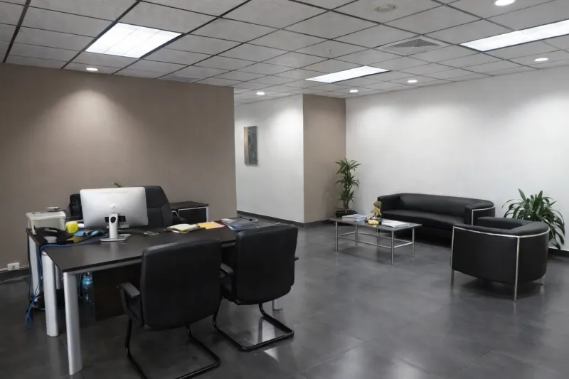 PROPIEDAD INDUSTRIAL COMERCIAL EN URB. LOS ÁNGELES