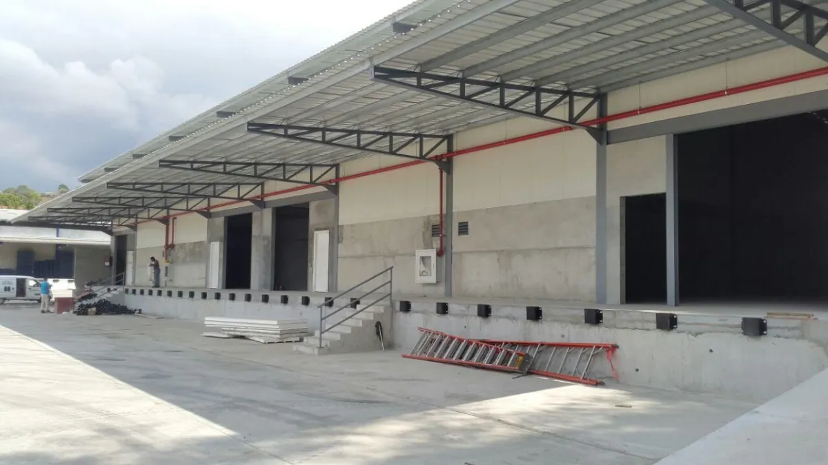 ALQUILER DE GALERA EN MILLA 8