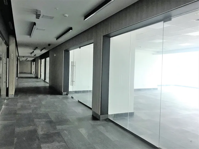 VENTA O ALQUILER DE OFICINAS Y LOCALES COMERCIALES EN TUMBA MUERTO